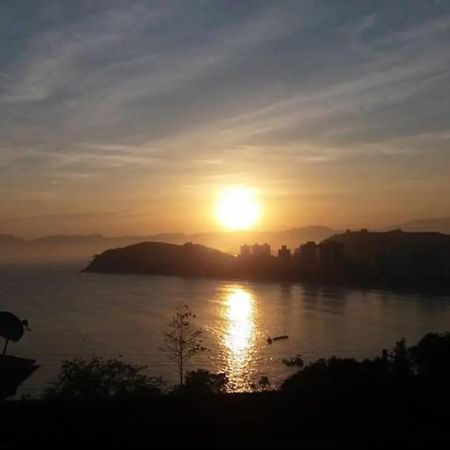 Por De Sol No Mar Da Cama Caraguatatuba Exterior foto